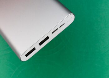 Powerbanki z Logo: Efektywna Promocja Twojej Marki