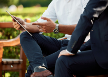 Kurs Złota: Analiza i Perspektywy Inwestycyjne